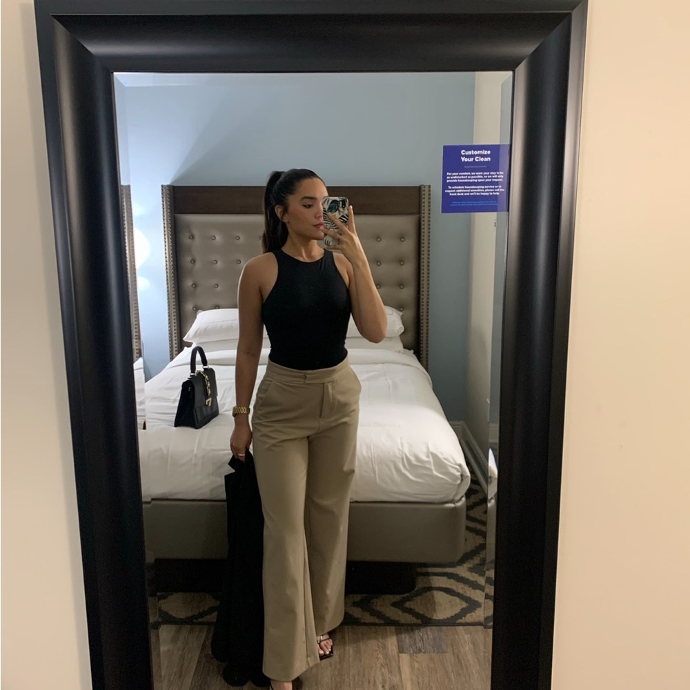 Women’s beige pants